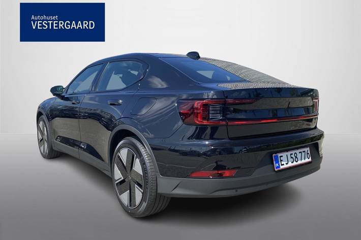 Sort Polestar 2 fra 2025