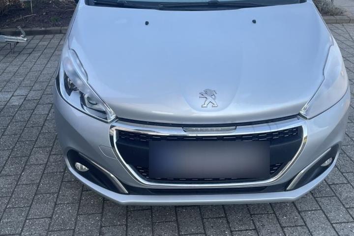 undefined Peugeot 208 fra 2016