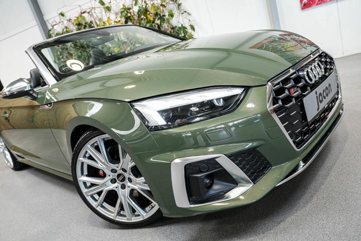 Grøn Audi S5 fra 2023