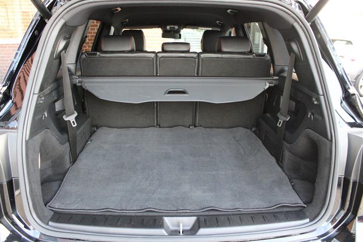 Sort Mercedes EQB350 fra 2024