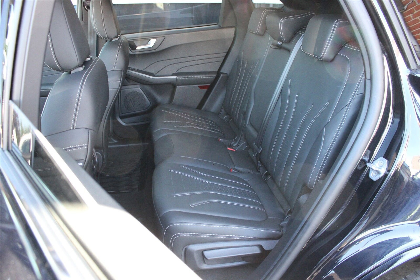 Sort Ford Kuga fra 2023