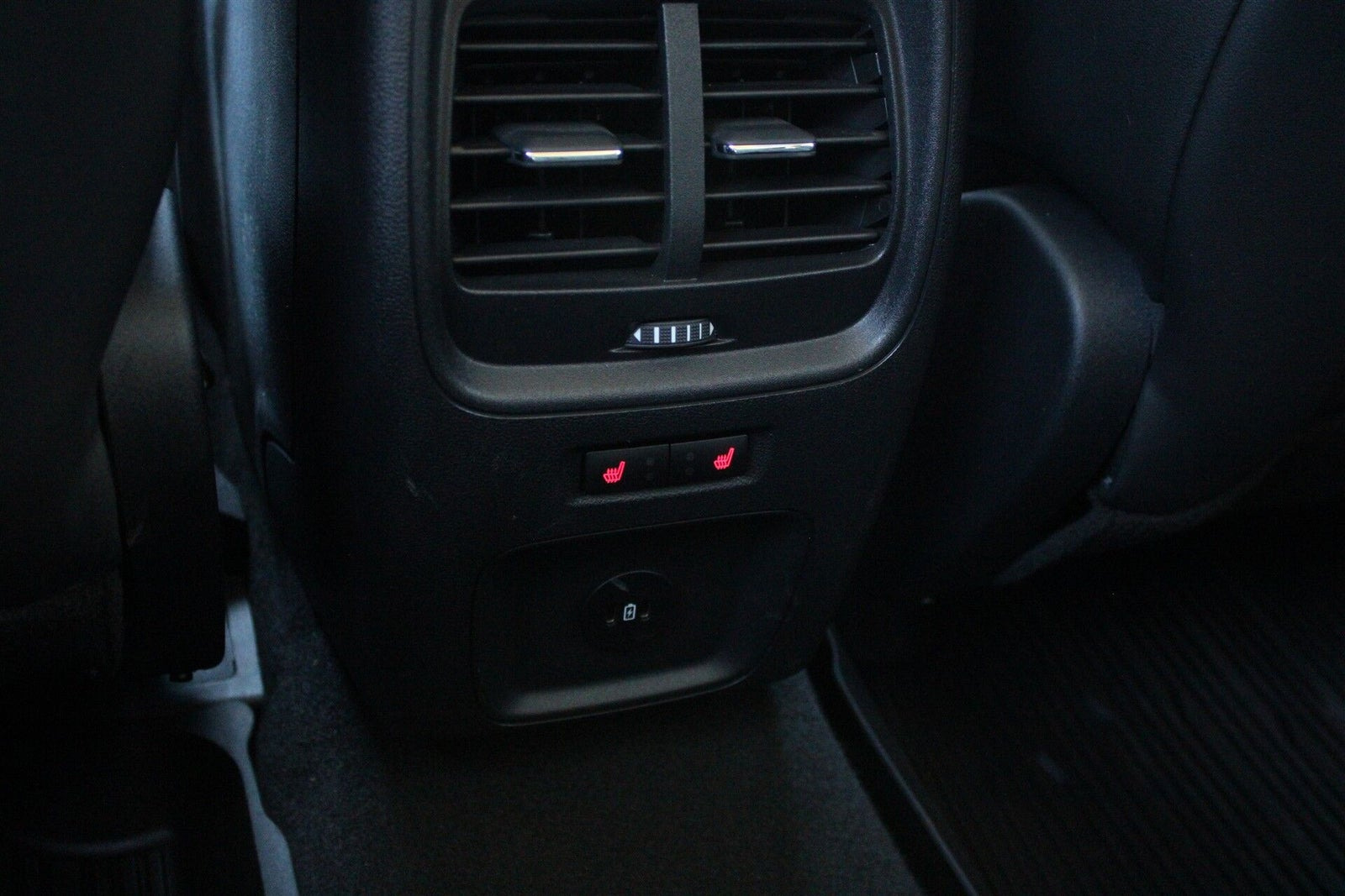 Sort Ford Kuga fra 2023