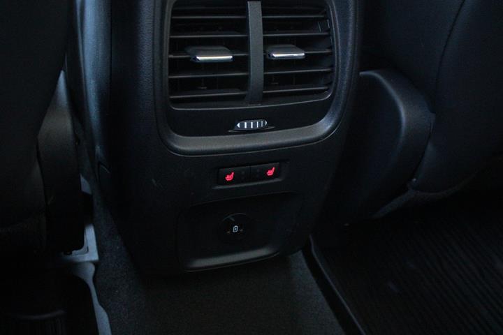 Sort Ford Kuga fra 2023