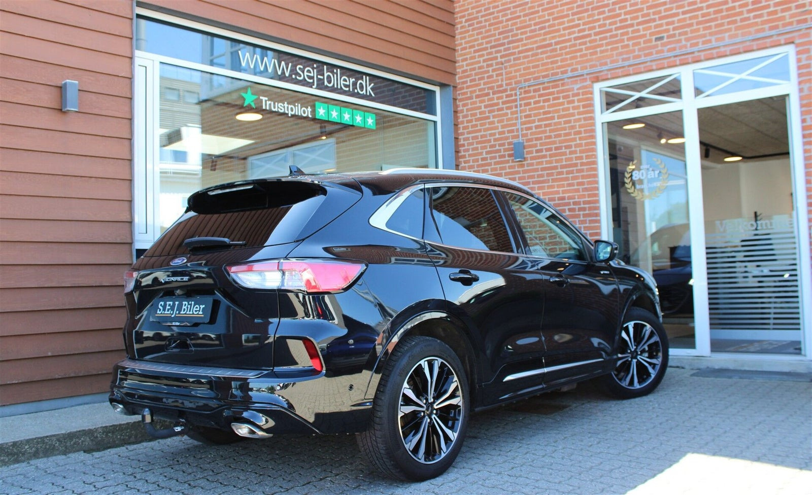 Sort Ford Kuga fra 2023