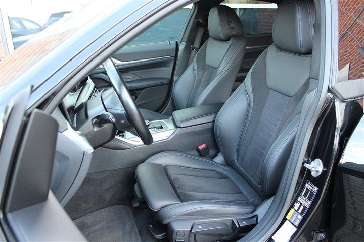 Sort BMW i4 fra 2024