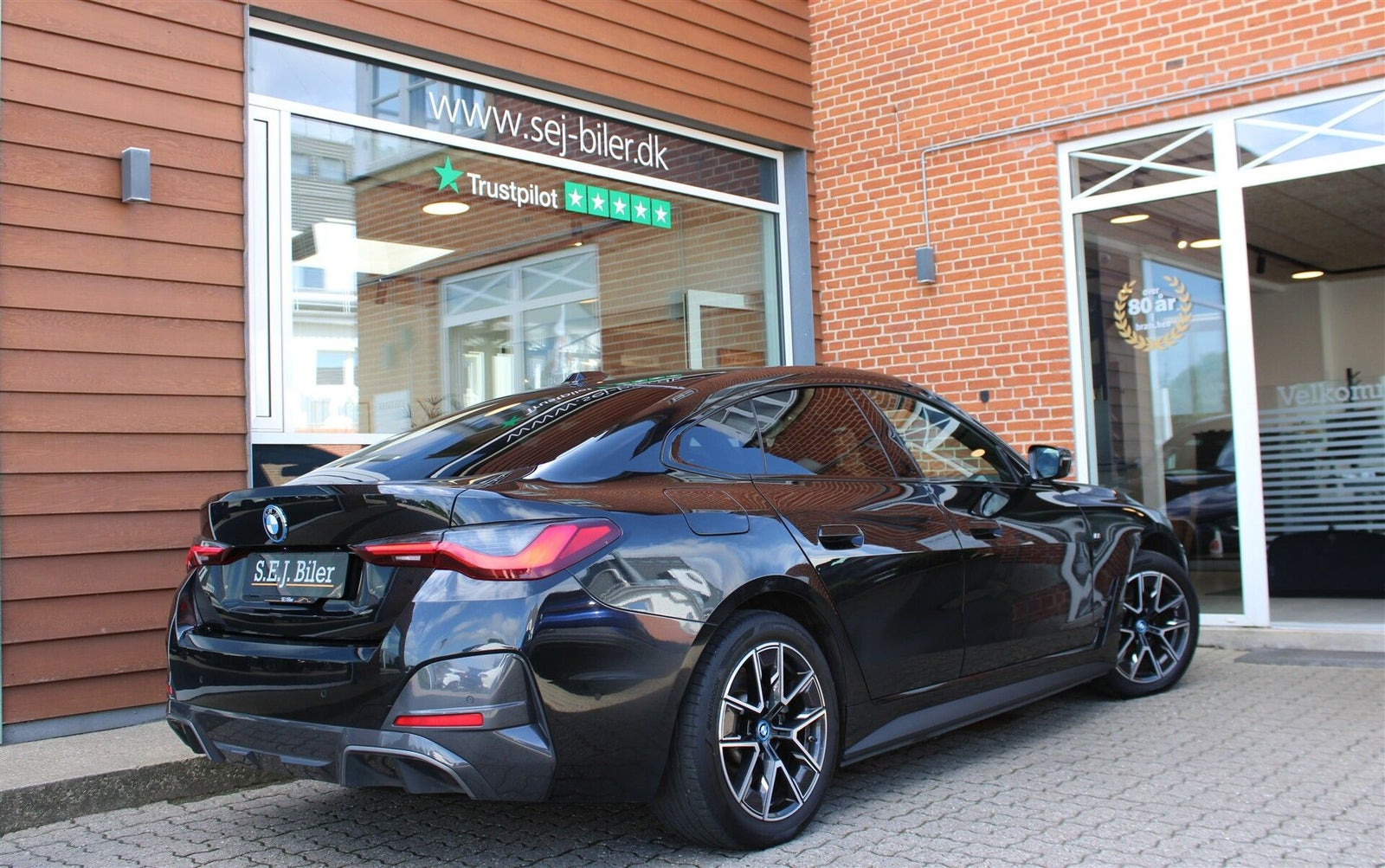 Sort BMW i4 fra 2024