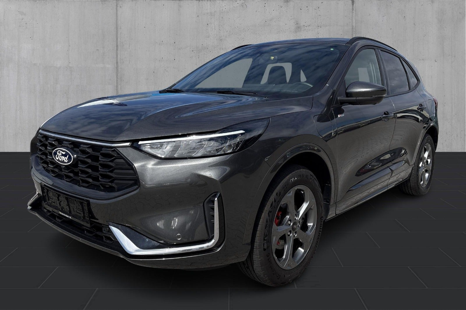 Ford Kuga 2,5 PHEV ST-Line X CVT
