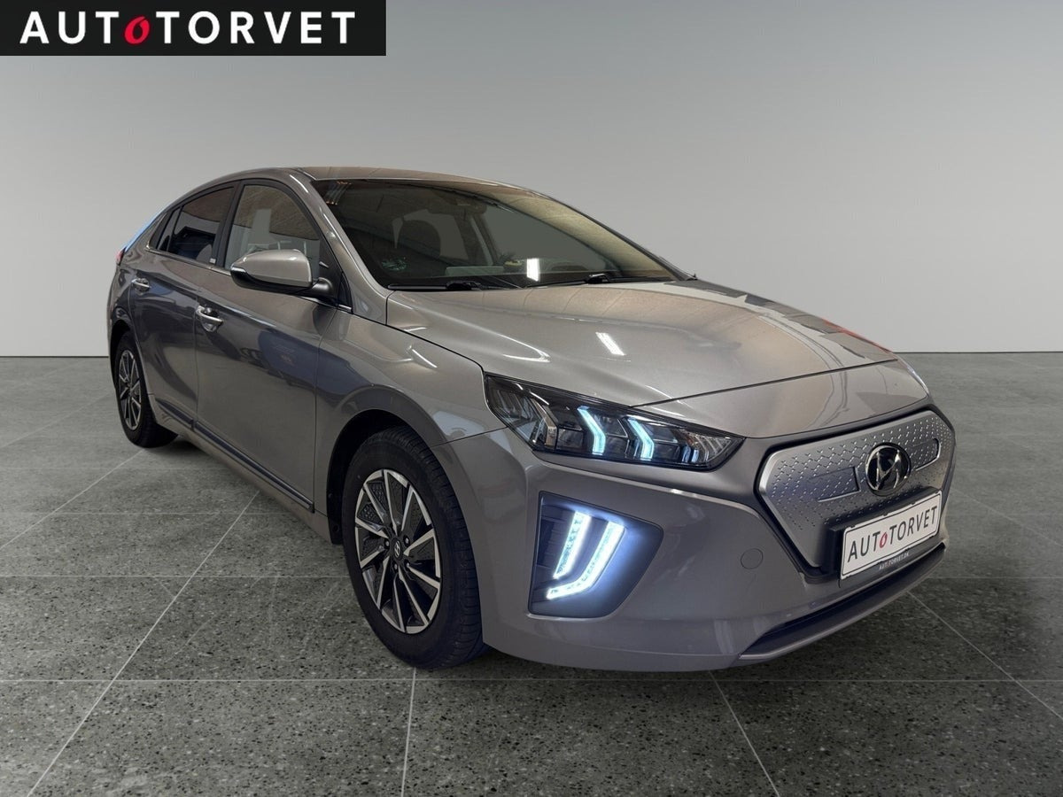 Sølv Hyundai Ioniq fra 2021