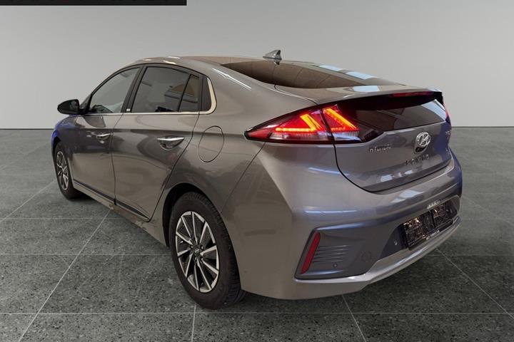 Sølv Hyundai Ioniq fra 2021