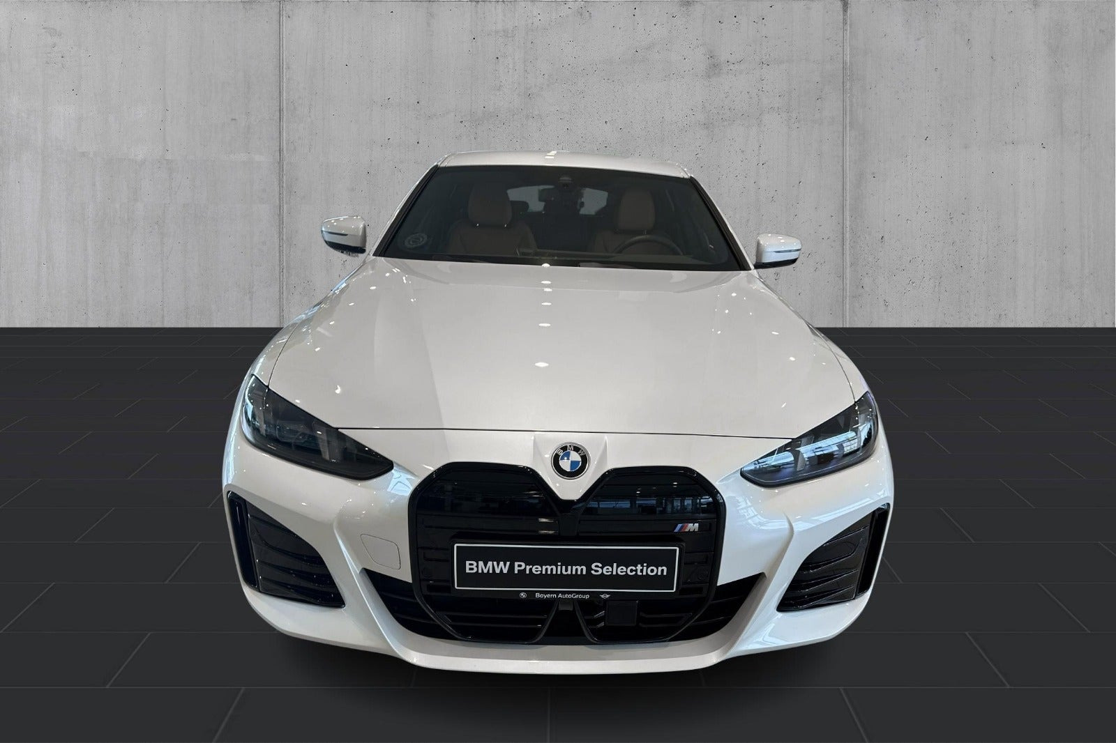 Hvid BMW i4 fra 2026