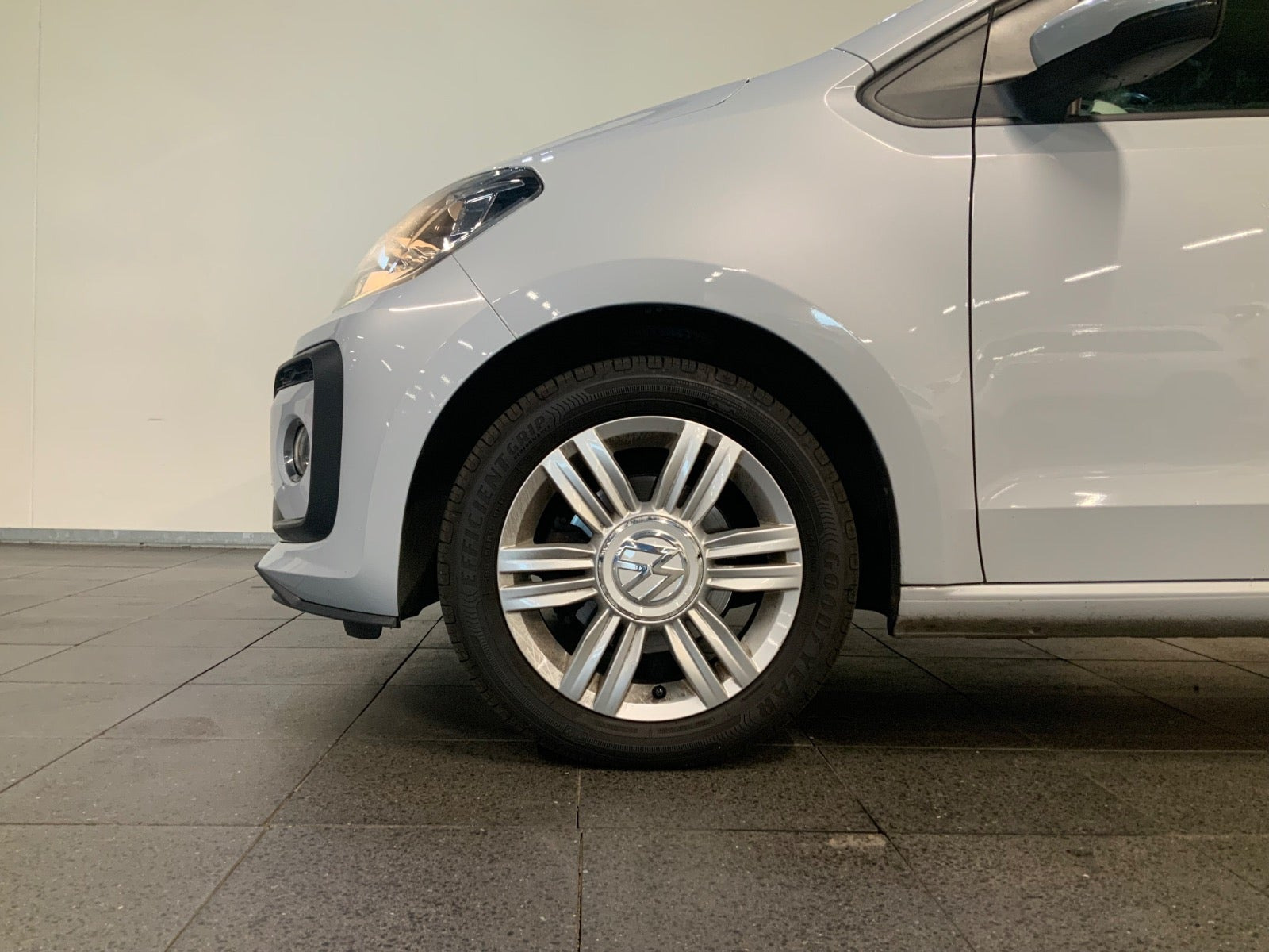 Sølv VW UP! fra 2017