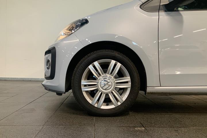 Sølv VW UP! fra 2017