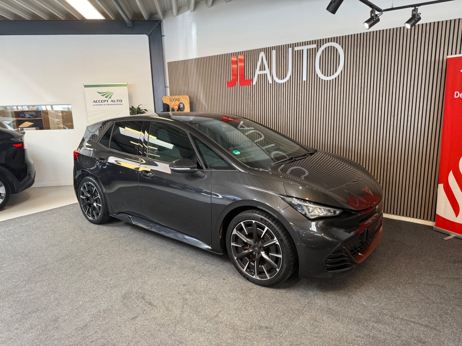 Grå Cupra Born fra 2022