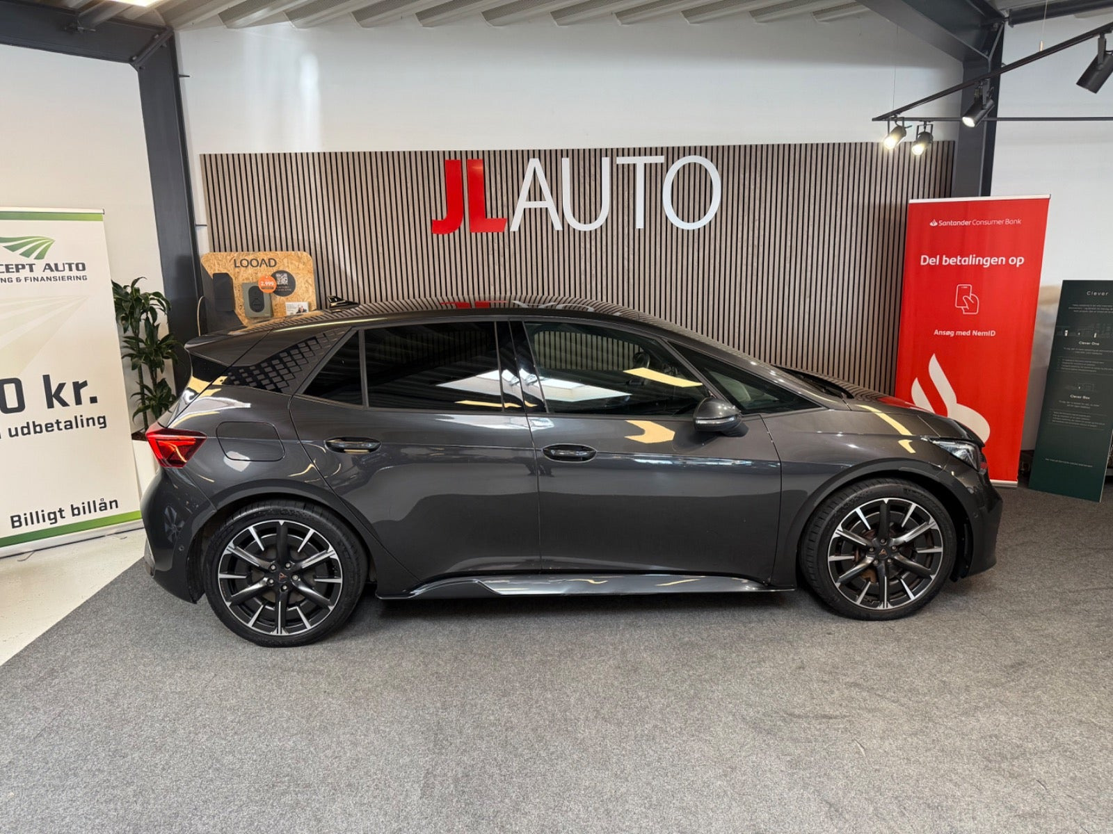Grå Cupra Born fra 2022