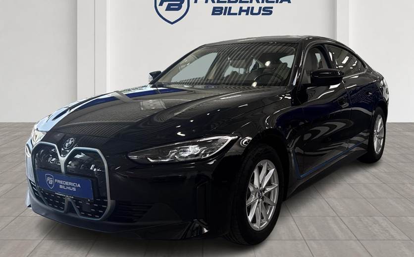 BMW i4 eDrive35