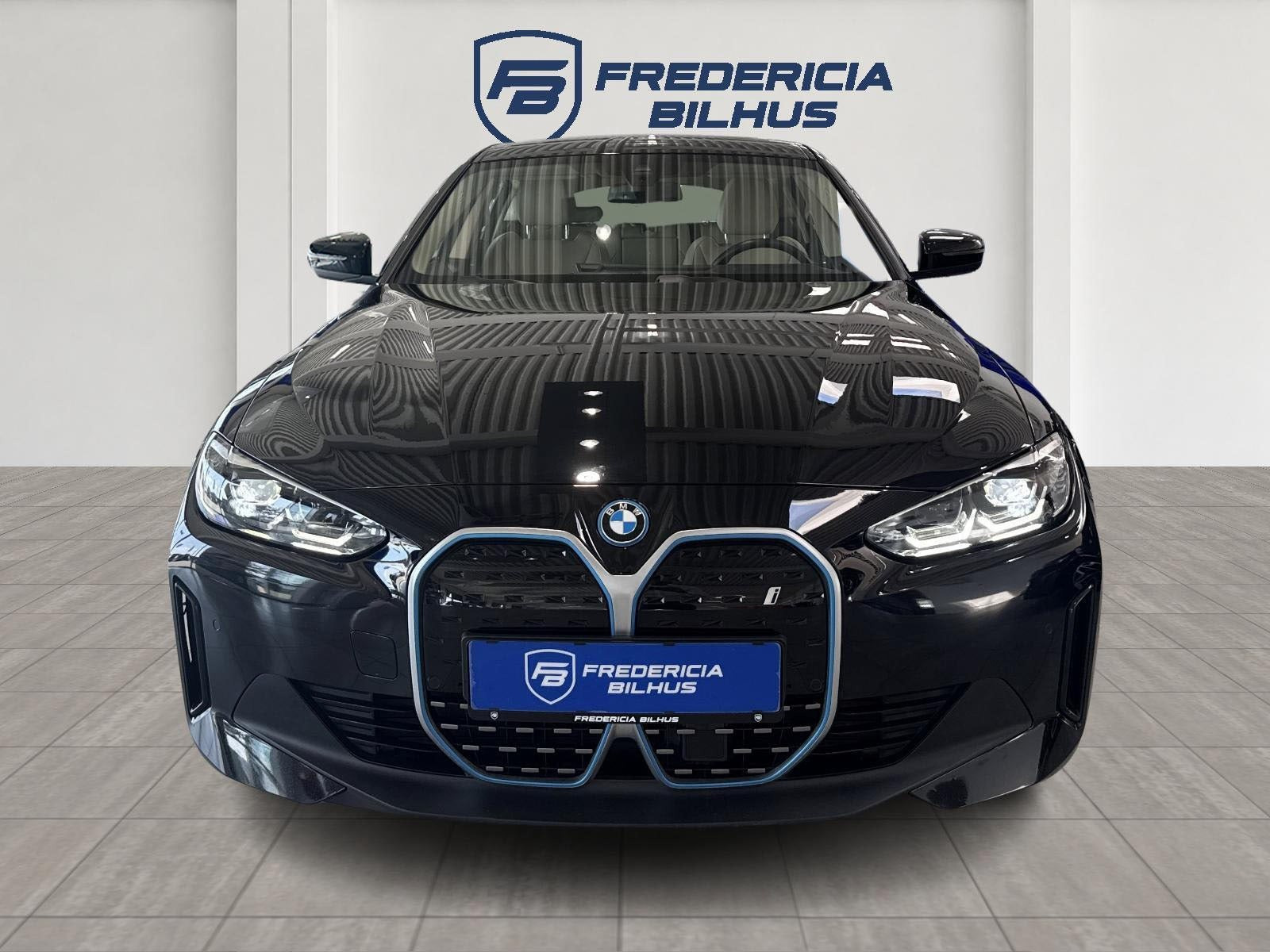 Sort BMW i4 fra 2023