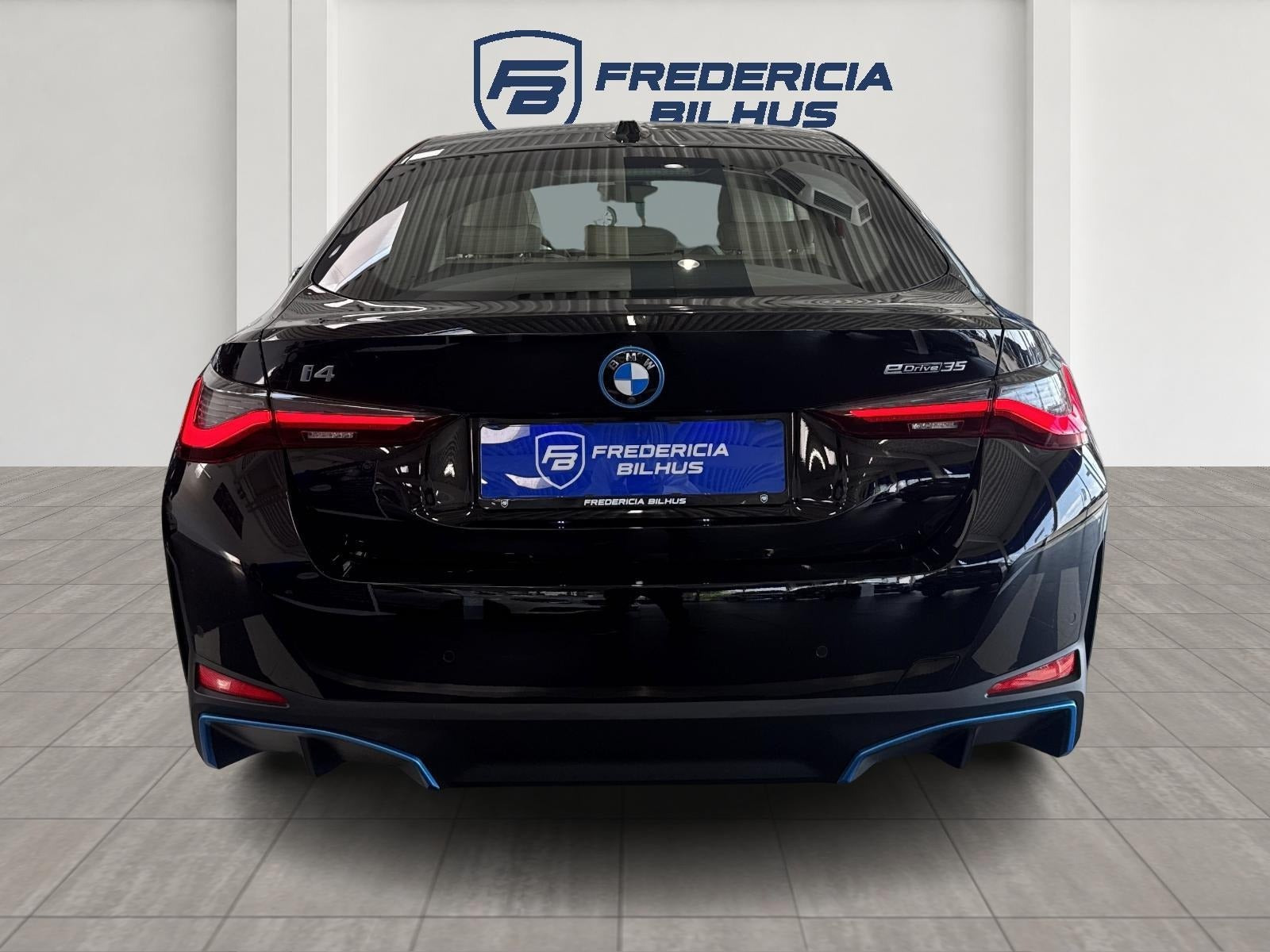 Sort BMW i4 fra 2023