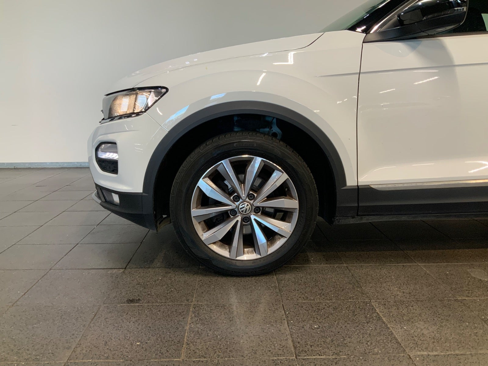 Hvid VW T-Roc fra 2020