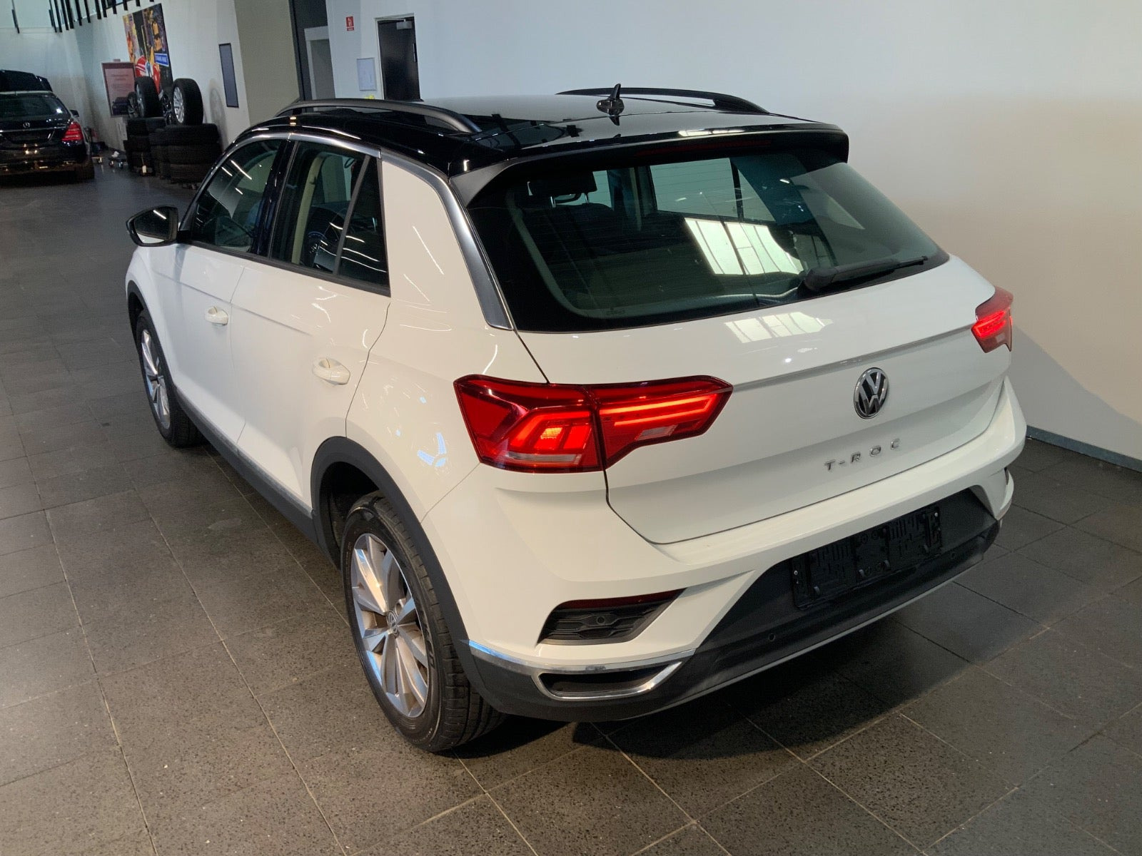 Hvid VW T-Roc fra 2020