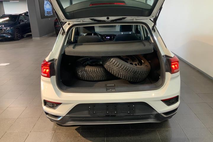 Hvid VW T-Roc fra 2020