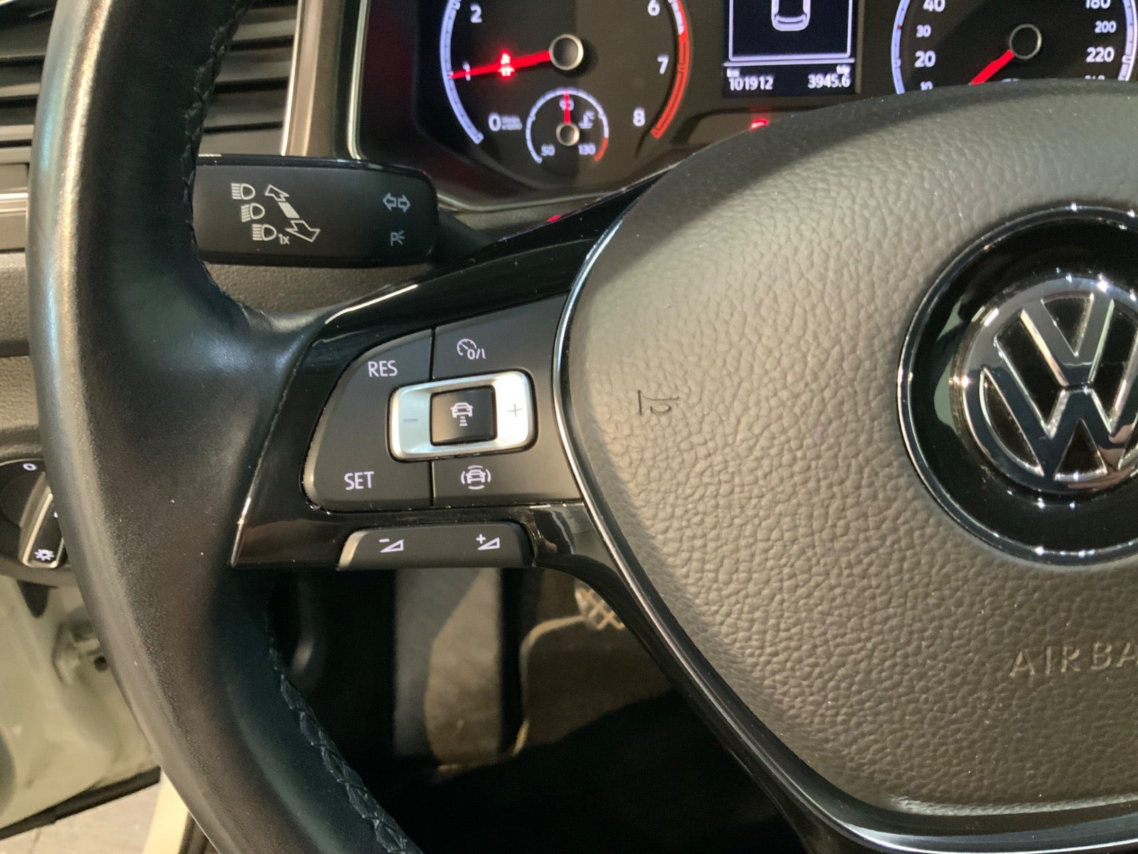 Hvid VW T-Roc fra 2020