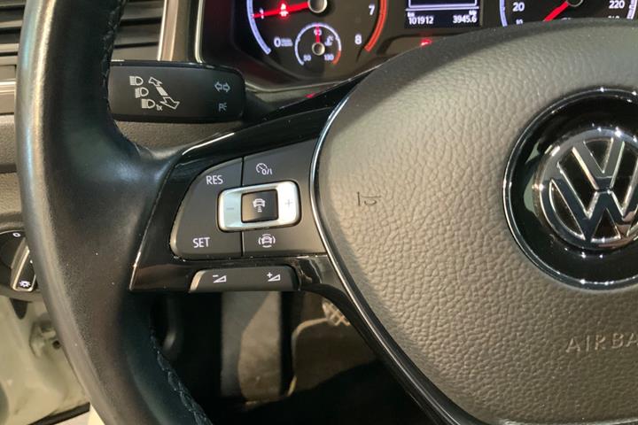 Hvid VW T-Roc fra 2020