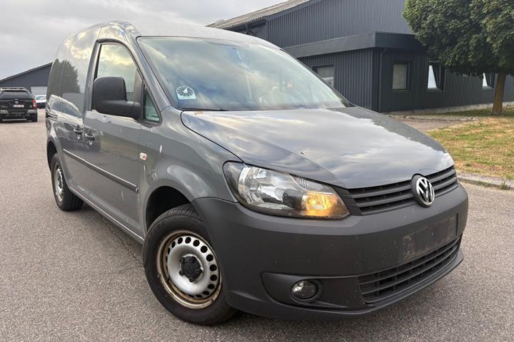 Gul VW Caddy fra 2012
