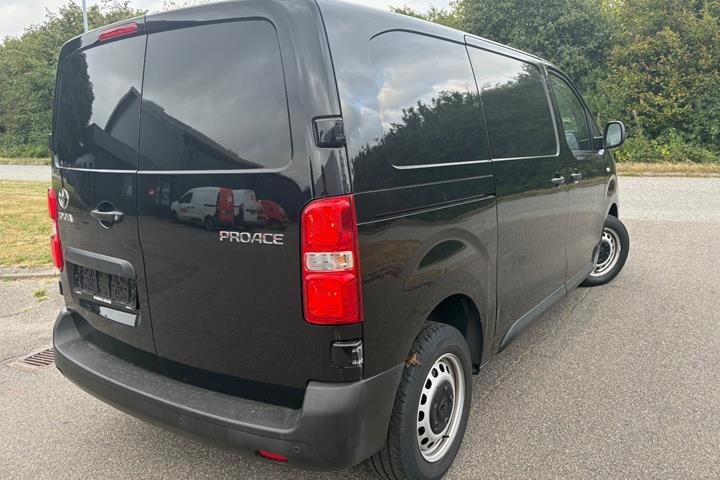 Sort Toyota ProAce fra 2018