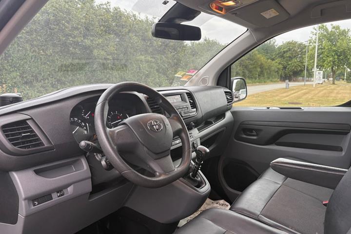 Sort Toyota ProAce fra 2018