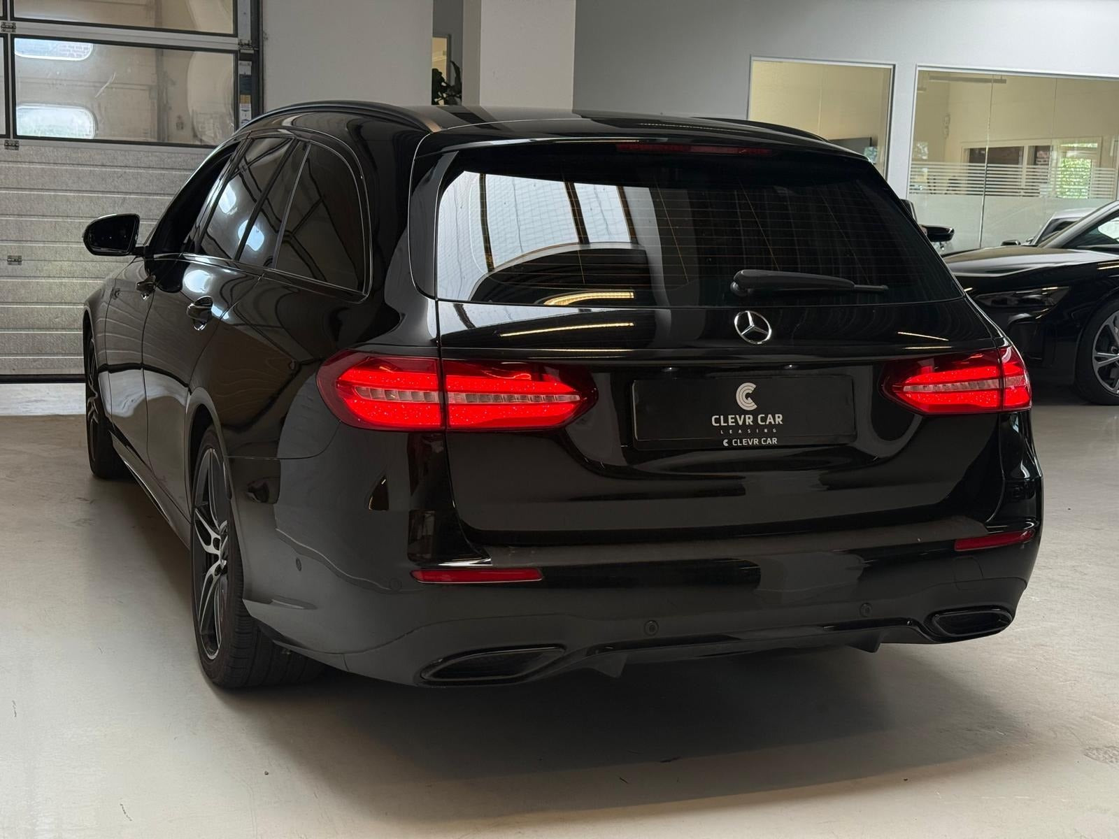 Sort Mercedes E350 d fra 2019