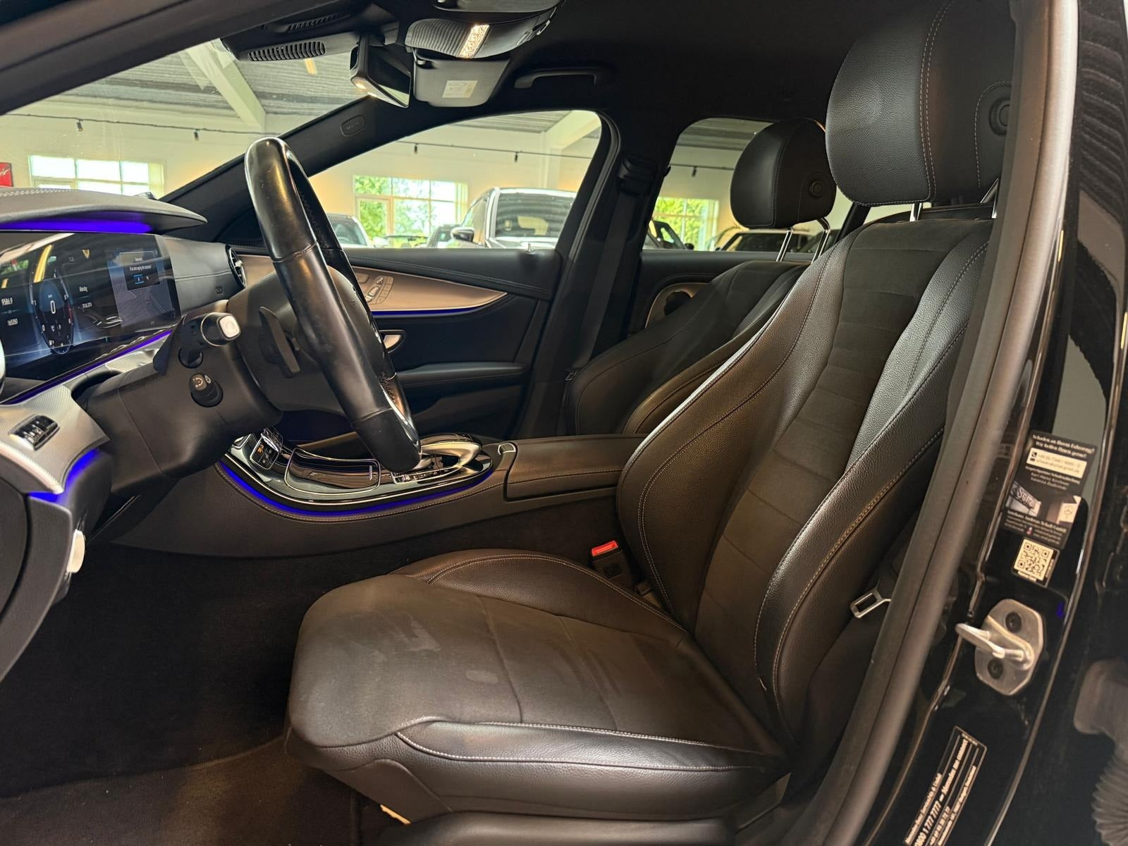 Sort Mercedes E350 d fra 2019