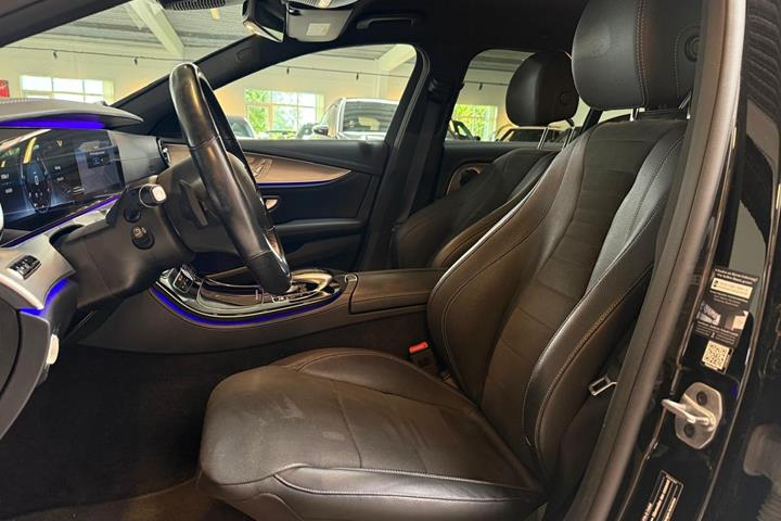 Sort Mercedes E350 d fra 2019