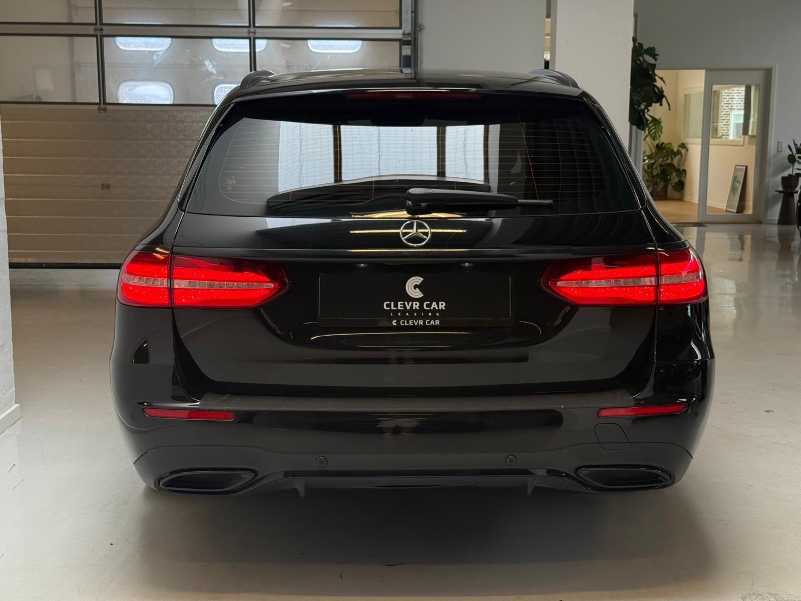 Sort Mercedes E350 d fra 2019