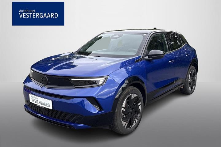 Blå Opel Mokka-e fra 2025