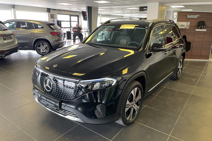 Sort Mercedes EQB250+ fra 2026