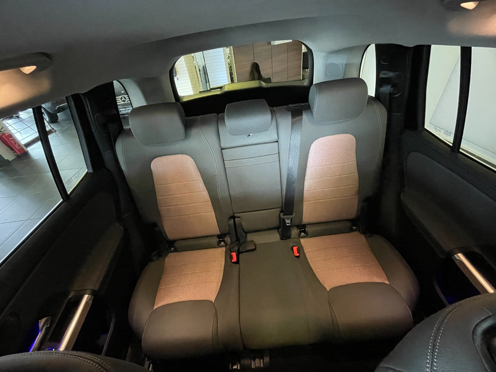 Sort Mercedes EQB250+ fra 2026