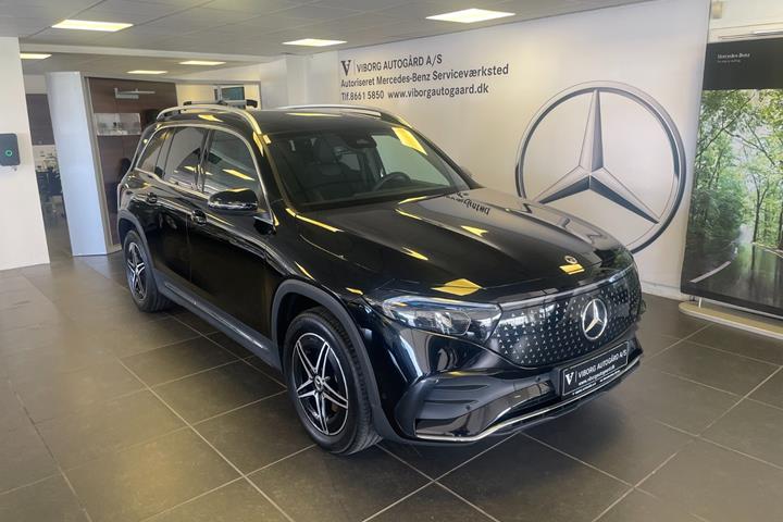 Sort Mercedes EQB250+ fra 2025