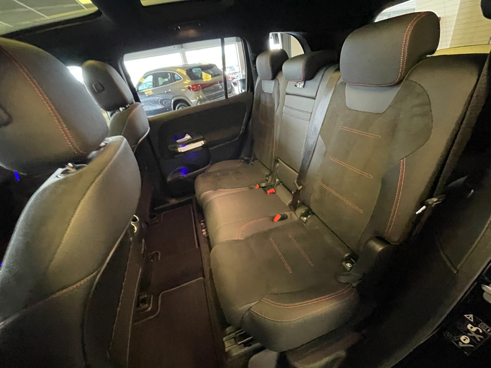 Sort Mercedes EQB250+ fra 2025
