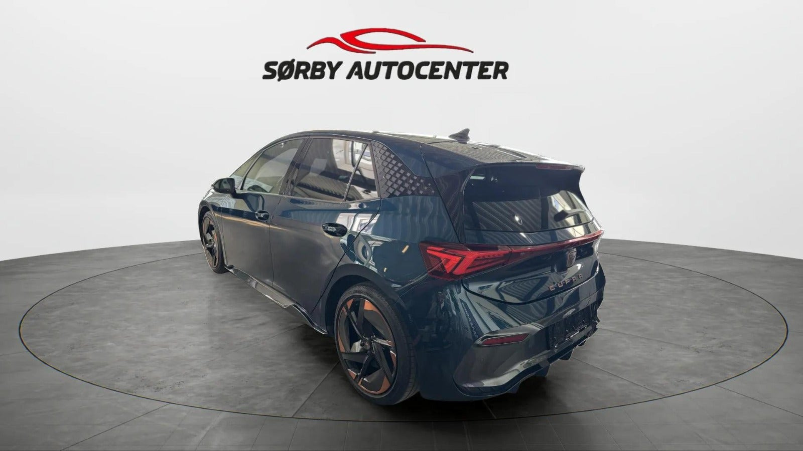 Blå Cupra Born fra 2022