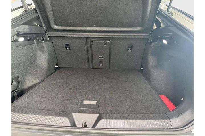 Hvid VW ID.5 fra 2023