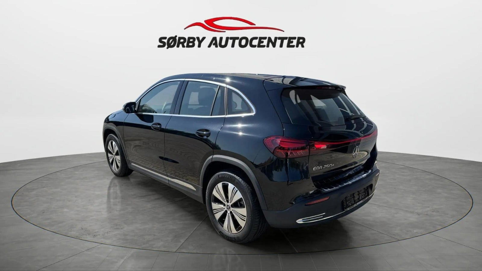 Sort Mercedes EQA250+ fra 2025