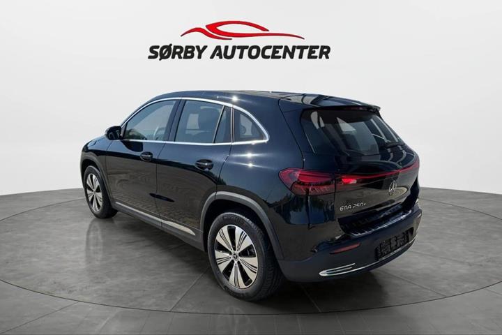 Sort Mercedes EQA250+ fra 2025
