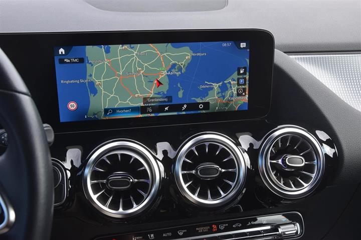 Sort Mercedes EQA 250 fra 2023