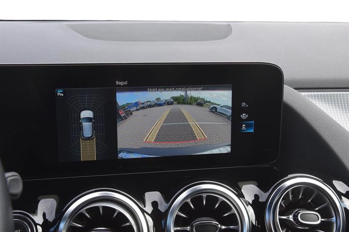 Sort Mercedes EQA 250 fra 2023