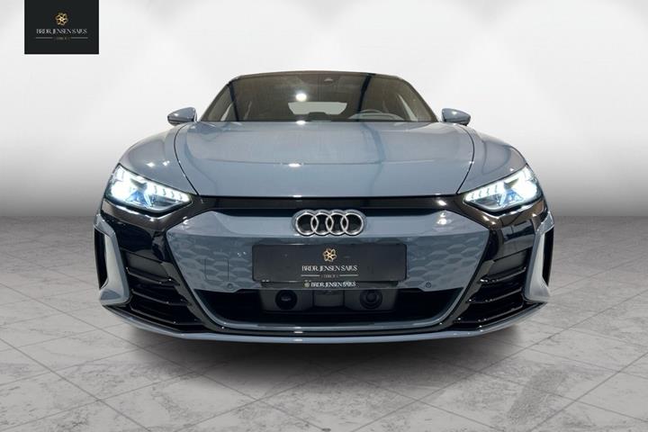 Grå Audi e-tron GT fra 2023