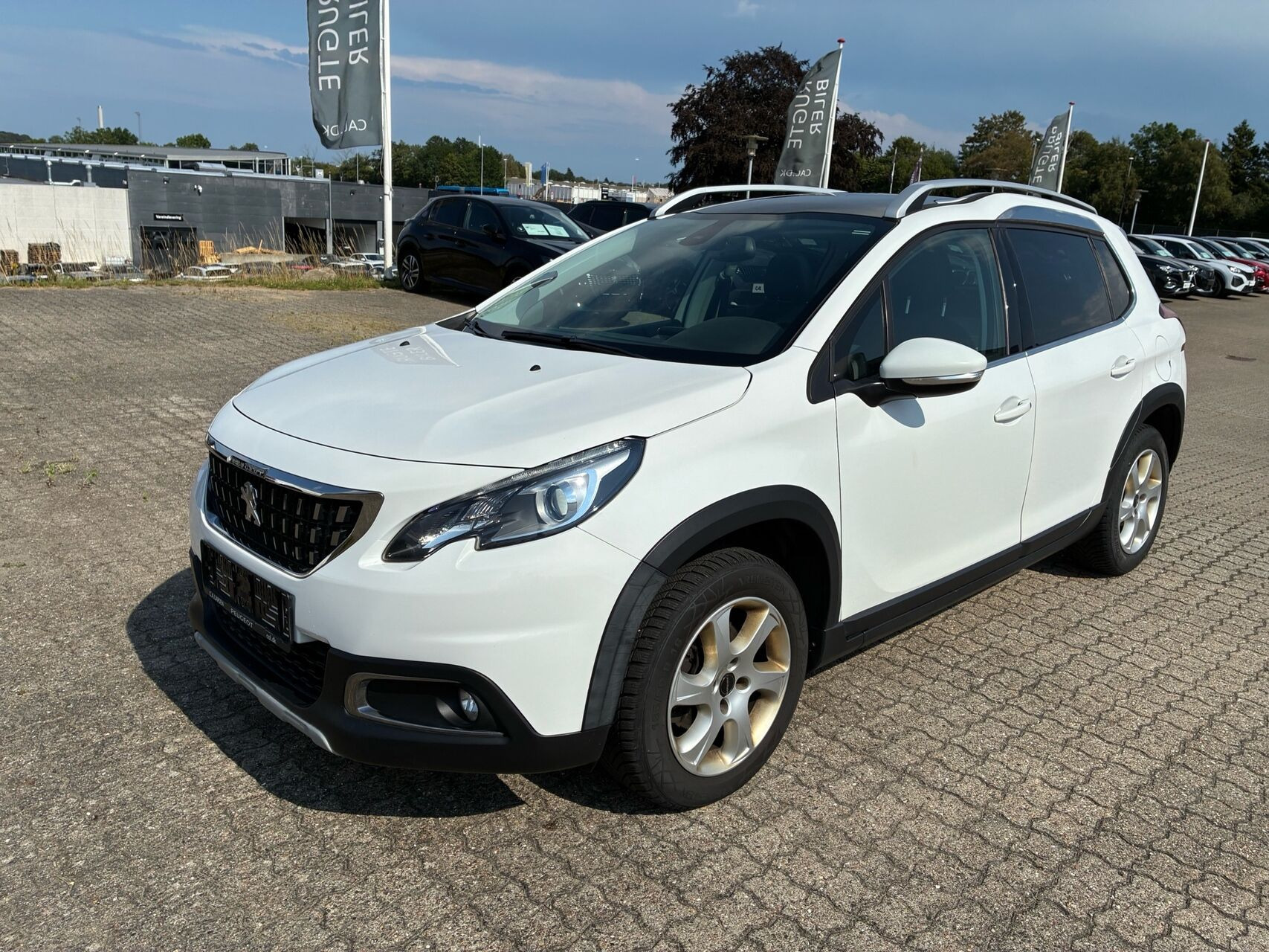 Peugeot 2008 1,2 e-THP Edition Plus 110HK 5d