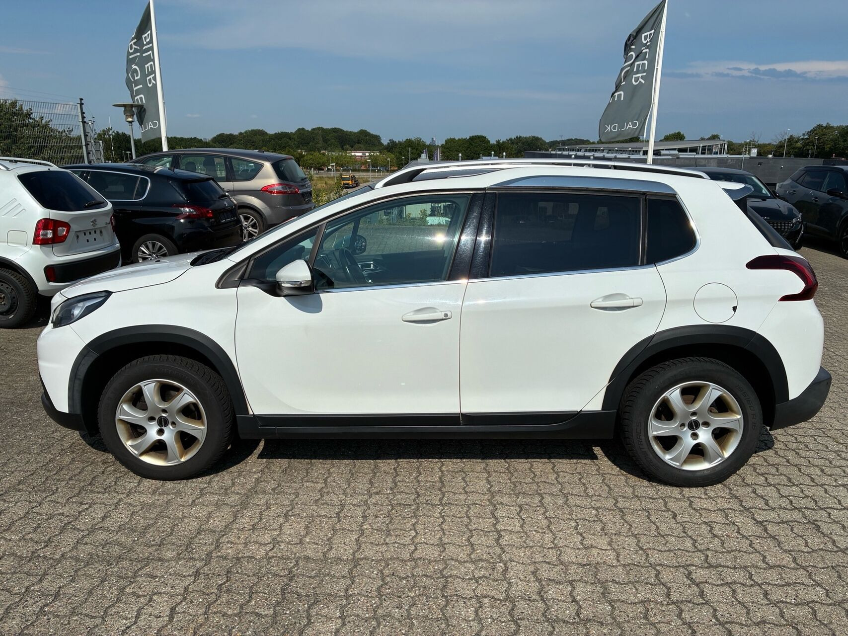 Hvid Peugeot 2008 fra 2018