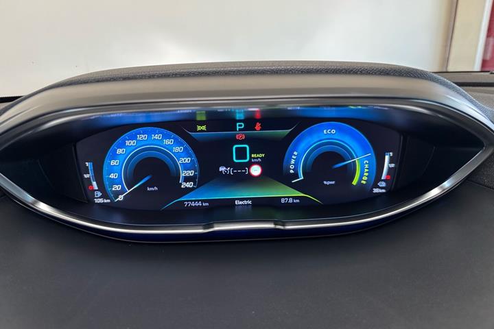 Sort Peugeot 3008 fra 2020