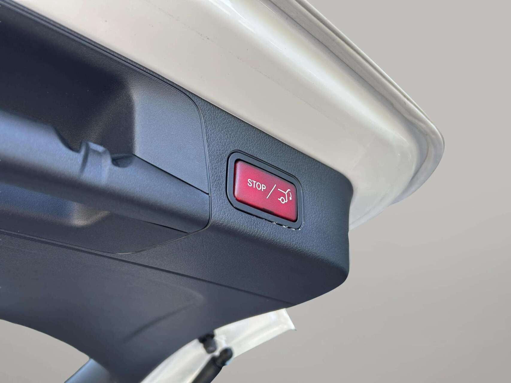 Hvid Mercedes EQB 250+ fra 2025