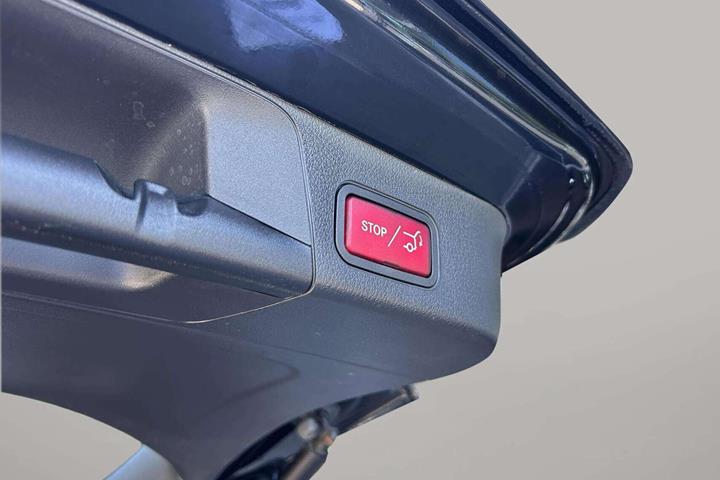 Sort Mercedes EQB 250+ fra 2024